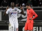 开云体育官方网站-亚眠凭借进球差跌至第十，朗斯逆袭的简单介绍