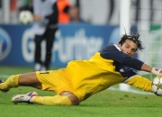 开云足球直播-跨界巅峰，当爵士乐遇见F1，浓眉在巴林接管比赛