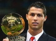 开云平台-活塞的钢铁洪流，当团队意志碾碎个人数据的夜晚