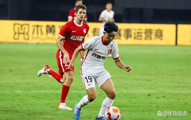 包含丹麦羽毛球队横扫韩国羽毛球队，陶菲克打破历史纪录的词条