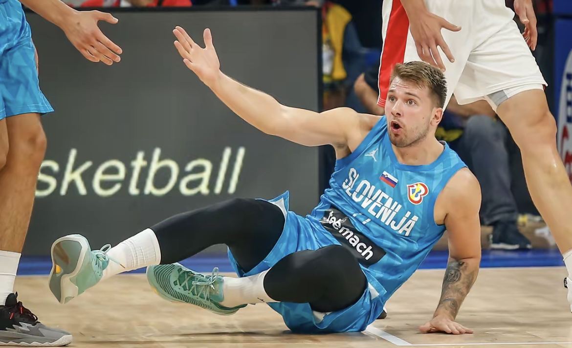 包含波兰队在欧锦赛比赛中浴火重生，实现大逆转的词条