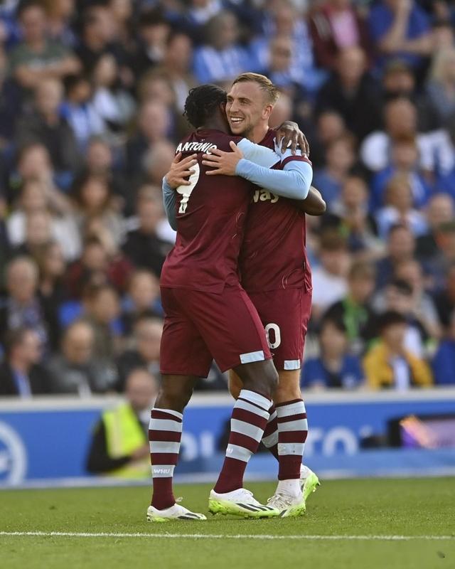 捷克国家队客场力挫强敌,取得胜利 捷克国家队客场力挫强敌,取得胜利