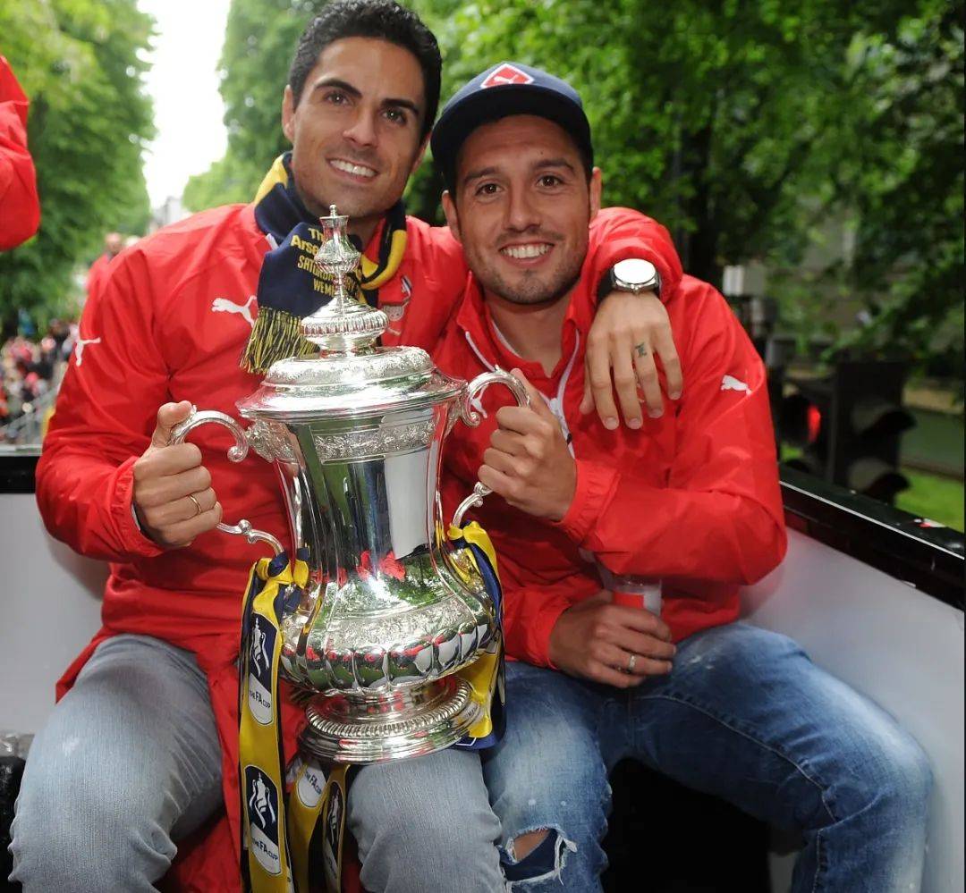 阿森纳主场大捷,成功晋级下一阶段 阿森纳主场大捷,成功晋级下一阶段