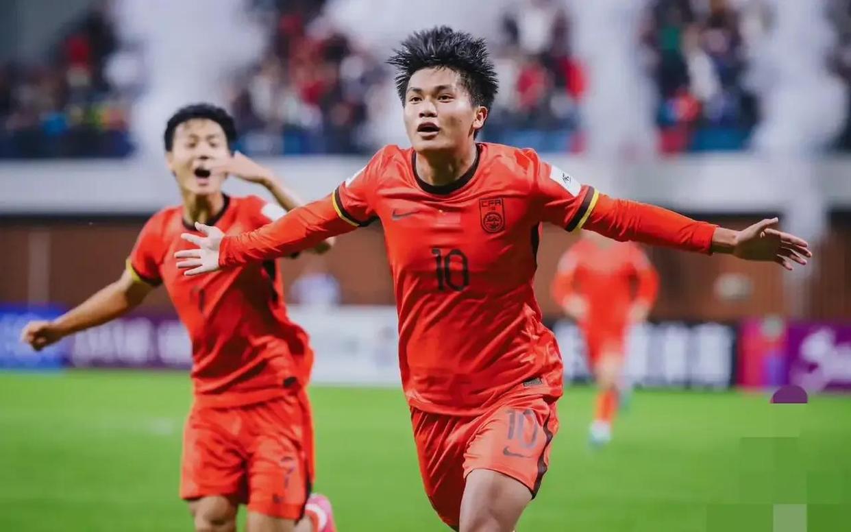 关于中超劲旅抗衡亚洲豪强，团结拼搏的信息