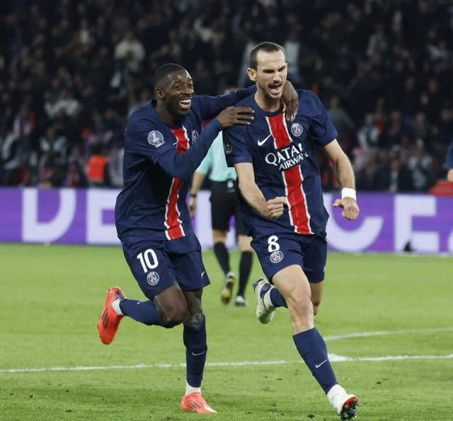 关于巴黎队员表现出色，球队击败对手实现连胜的信息