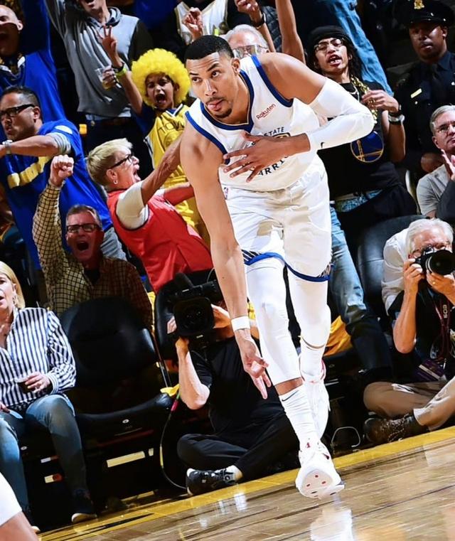 风云突变：田径赛场夺冠悬念的简单介绍