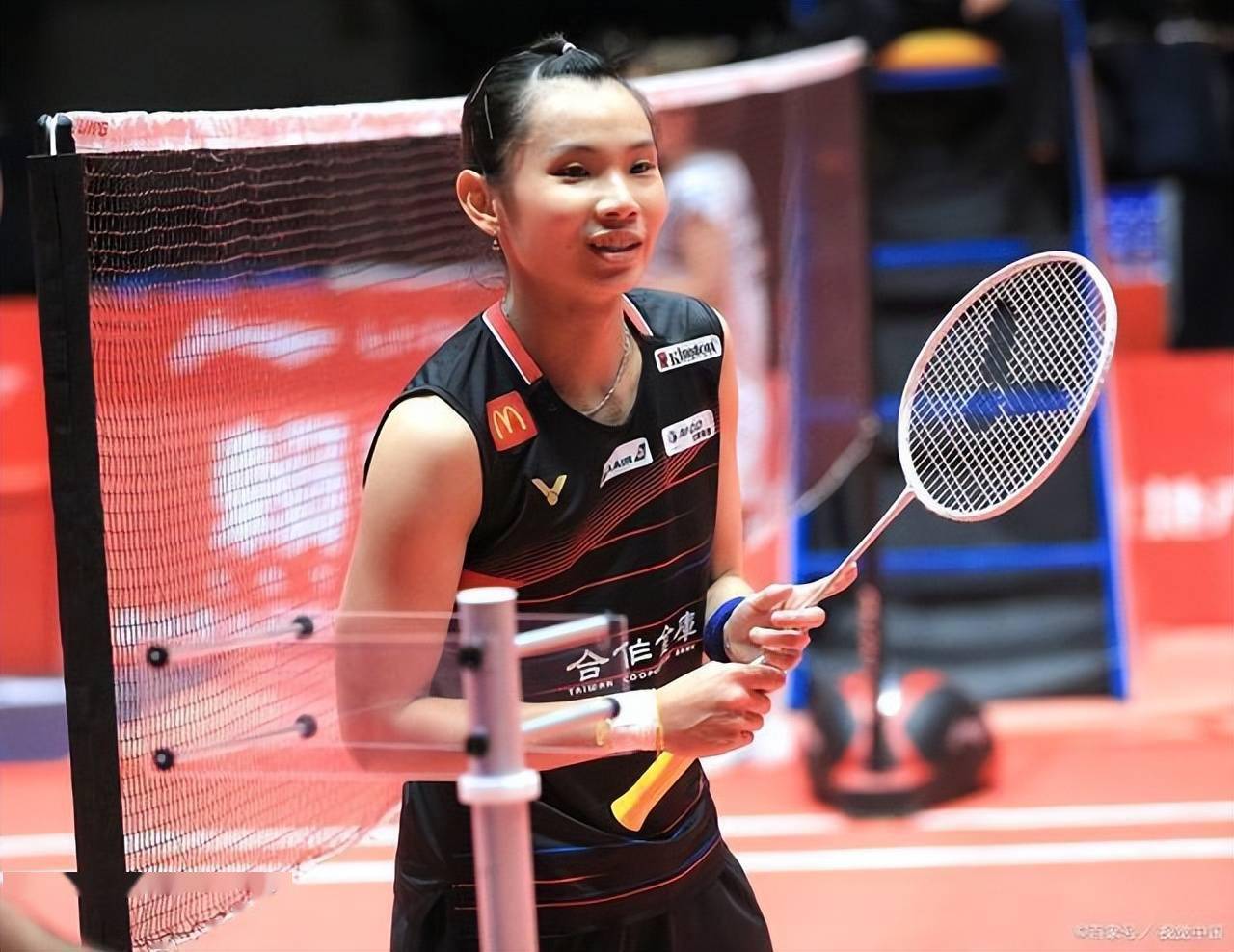 韩国队轻取波兰队，波尔扛起全队