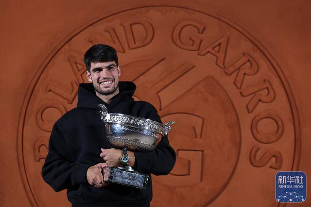 法网鏖战蒙特卡洛大师赛，阿尔卡拉斯高光表现的简单介绍