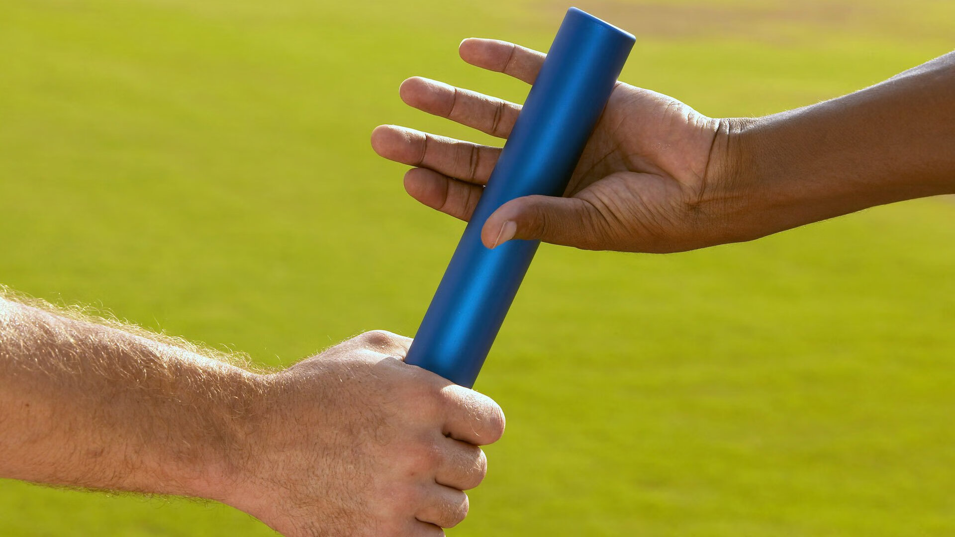 当东方明珠遇见撕裂之城,拉文里程碑之夜,上海队与开拓者的跨时空对话