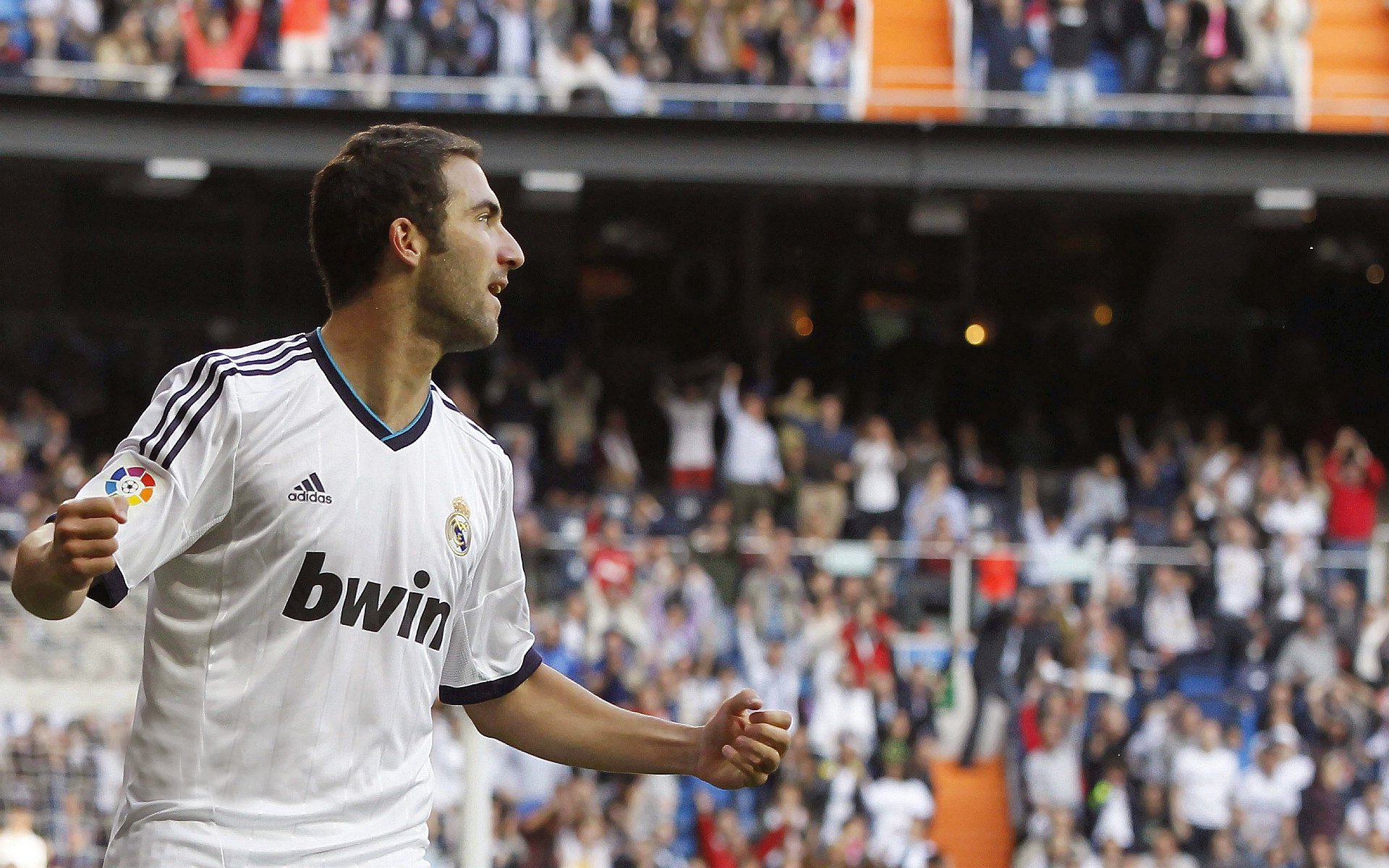 拉什福德一锤定音，伊朗历史性淘汰哥伦比亚背后的战术革命